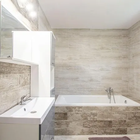 Apartment Velky Zlamanka *